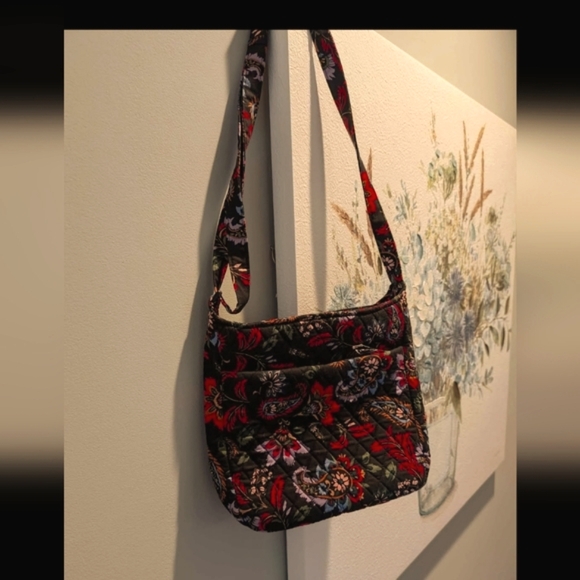 Vera Bradley Venetian Paisley Crossbody Handbag - Like new ! - Picture 3 of 3